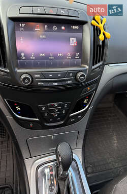 Универсал Opel Insignia 2015 в 