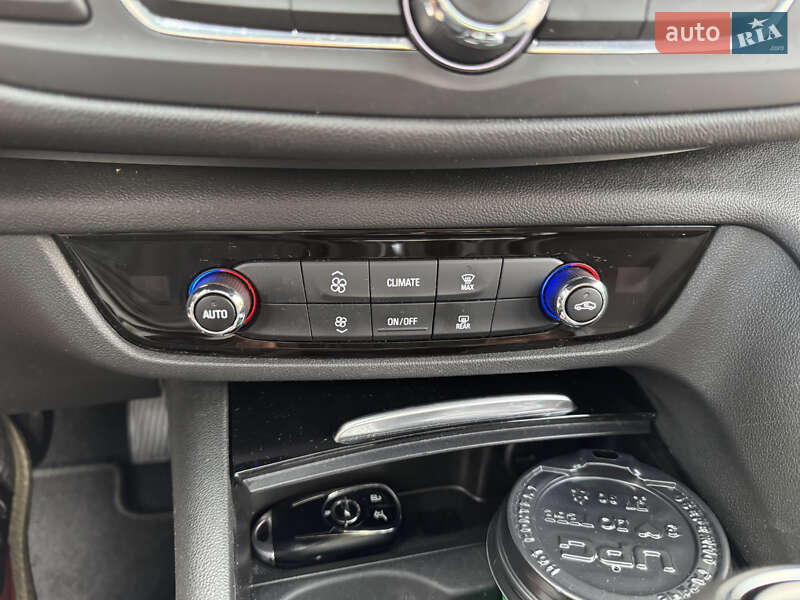 Універсал Opel Insignia 2021 в Хусті