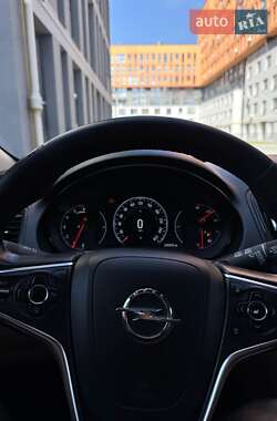 Універсал Opel Insignia 2015 в 