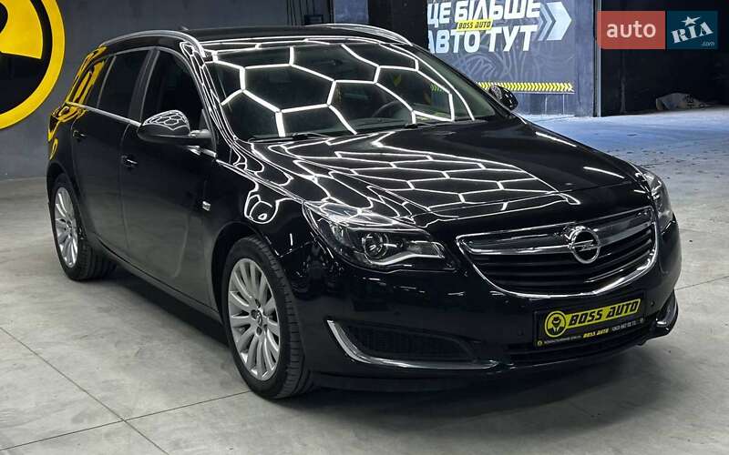 Универсал Opel Insignia 2016 в 