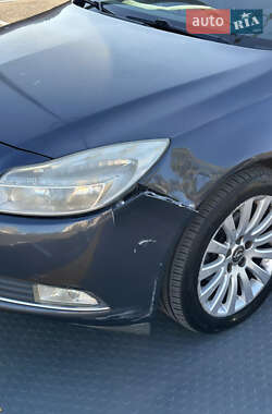 Универсал Opel Insignia 2010 в 