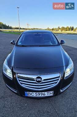 Седан Opel Insignia 2009 в 