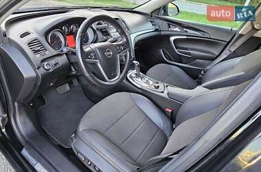 Седан Opel Insignia 2009 в 