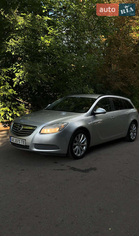 Універсал Opel Insignia 2011 в Дніпрі