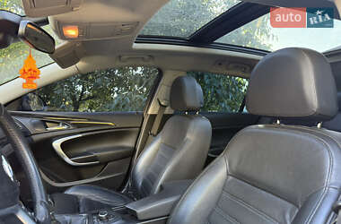 Универсал Opel Insignia 2011 в 