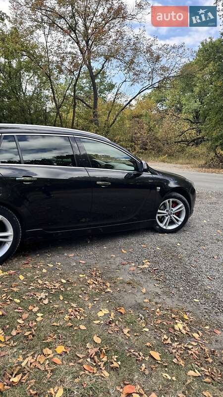 Универсал Opel Insignia 2012 в Новомосковске