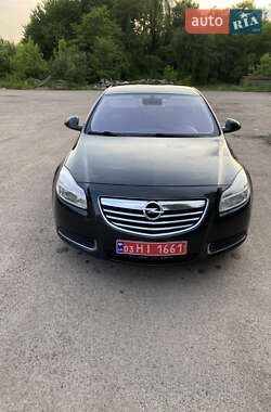 Седан Opel Insignia 2011 в Львове