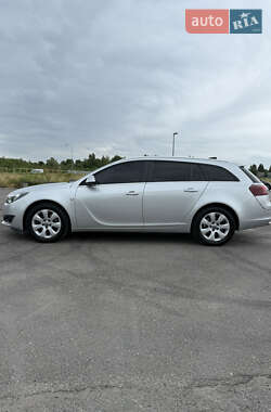 Универсал Opel Insignia 2016 в 