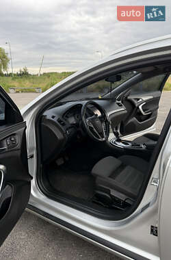 Универсал Opel Insignia 2016 в 