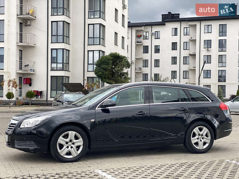 Универсал Opel Insignia 2011 в Луцке
