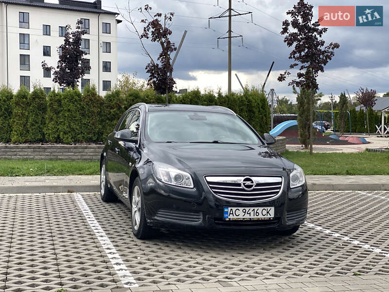 Универсал Opel Insignia 2011 в Луцке