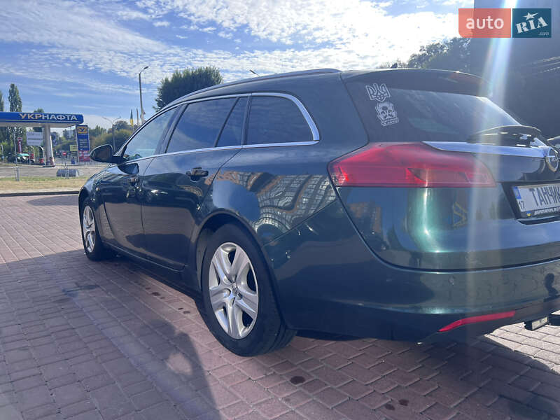 Універсал Opel Insignia 2012 в Черкасах