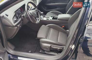 Универсал Opel Insignia 2018 в 