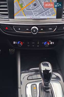 Универсал Opel Insignia 2018 в 