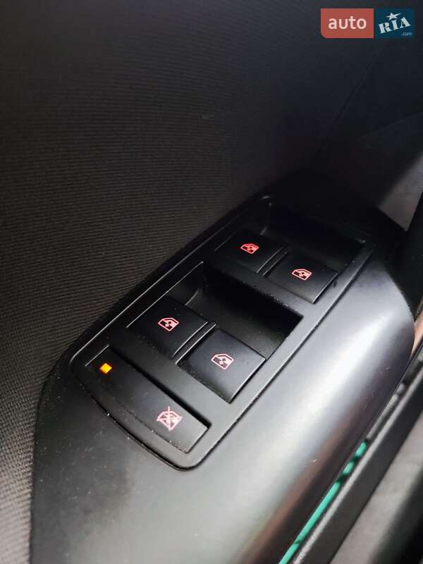 Універсал Opel Insignia 2010 в Києві фото 26 Універсал Opel Insignia 2010 в Києві