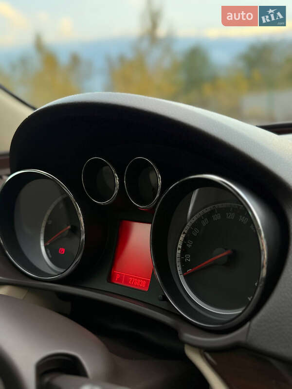 Універсал Opel Insignia 2010 в Києві