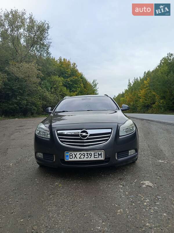 Універсал Opel Insignia 2010 в Кременці
