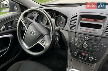 Универсал Opel Insignia 2009 в 