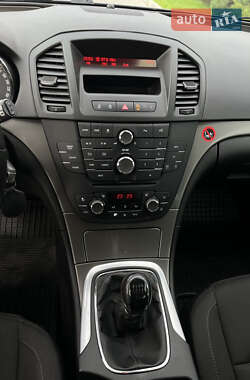 Универсал Opel Insignia 2009 в 