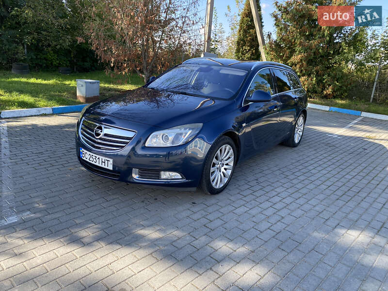 Opel Insignia 2011