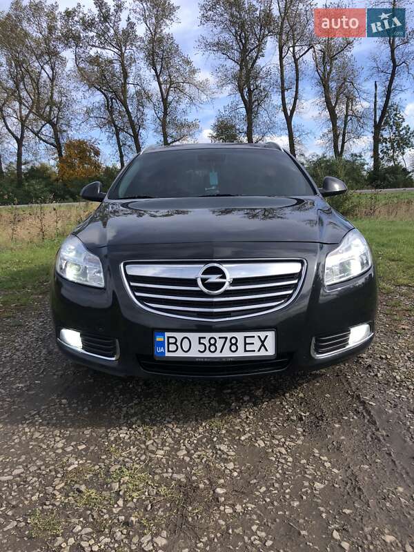 Універсал Opel Insignia 2012 в Тернополі