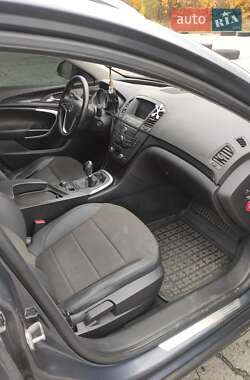 Универсал Opel Insignia 2009 в 