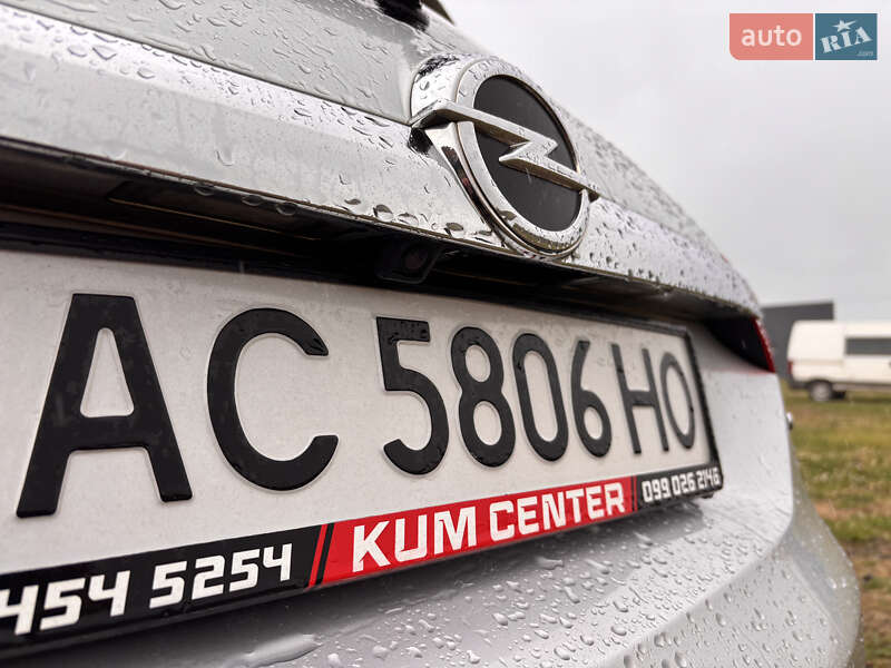 Універсал Opel Insignia 2014 в Луцьку