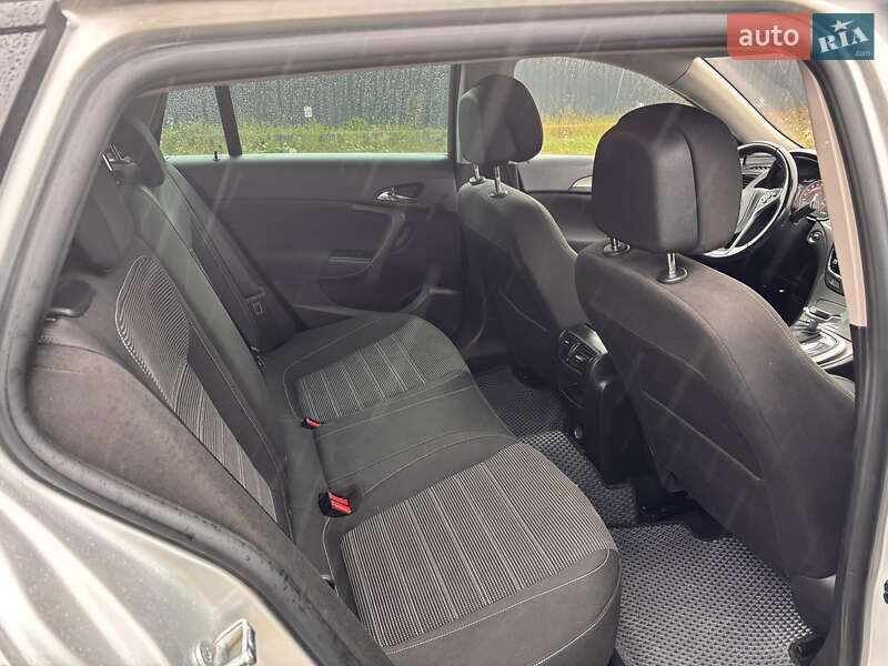 Універсал Opel Insignia 2014 в Луцьку