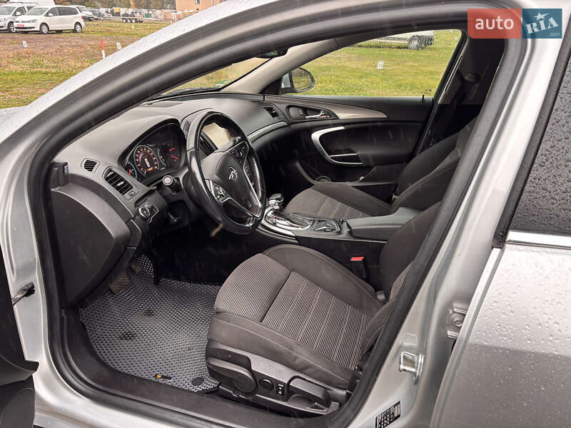 Універсал Opel Insignia 2014 в Луцьку