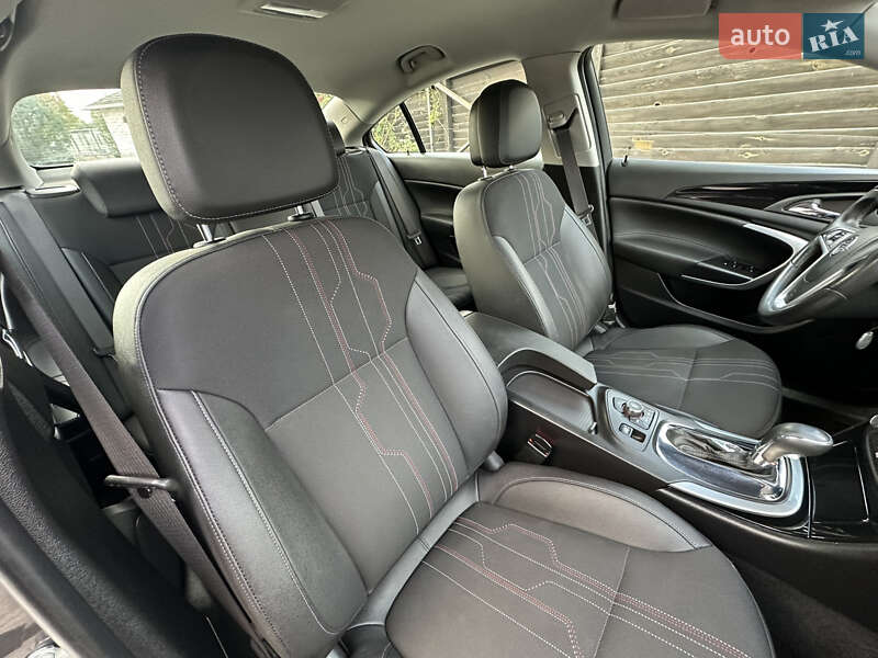 Седан Opel Insignia 2012 в Тернополе