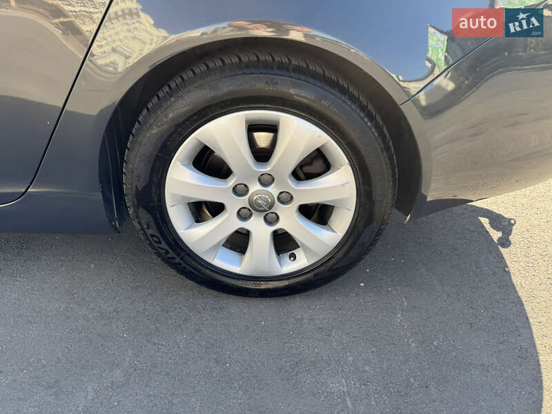 Універсал Opel Insignia 2015 в Києві фото 29 Універсал Opel Insignia 2015 в Києві