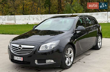 Универсал Opel Insignia 2012 в 