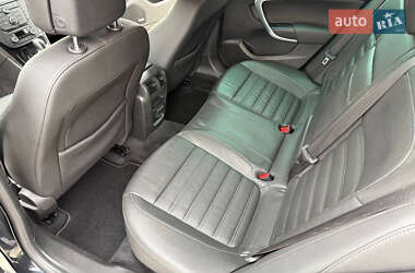 Универсал Opel Insignia 2012 в 