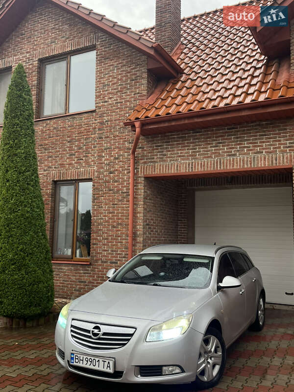 Универсал Opel Insignia 2010 в Одессе