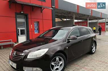 Универсал Opel Insignia 2011 в 