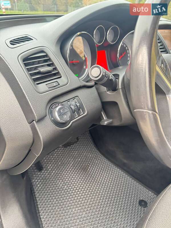 Універсал Opel Insignia 2010 в Дубні