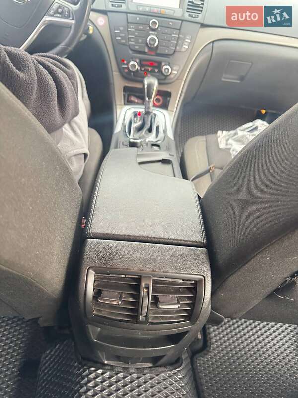 Універсал Opel Insignia 2010 в Дубні