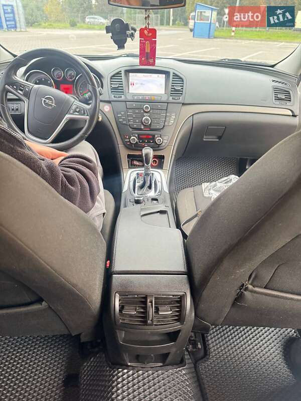 Універсал Opel Insignia 2010 в Дубні