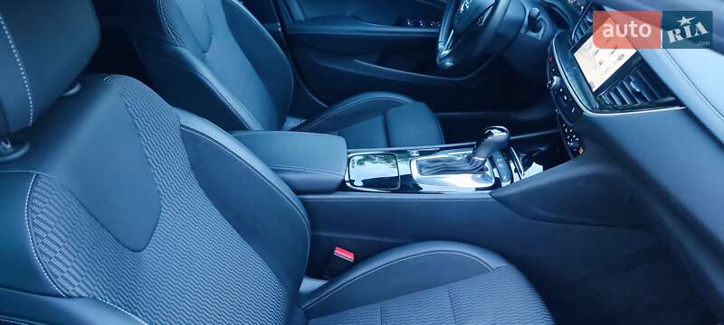 Универсал Opel Insignia 2017 в Киеве фото 21 Универсал Opel Insignia 2017 в Киеве