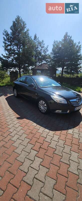 Седан Opel Insignia 2011 в Самборе