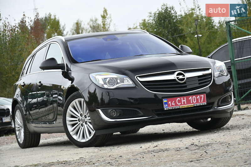 Универсал Opel Insignia 2016 в 