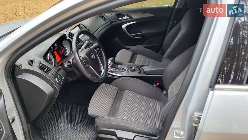 Универсал Opel Insignia 2012 в Сумах