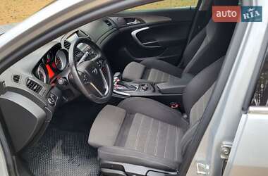 Универсал Opel Insignia 2012 в 