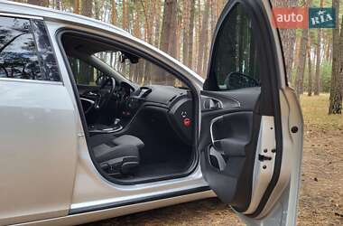 Универсал Opel Insignia 2012 в 