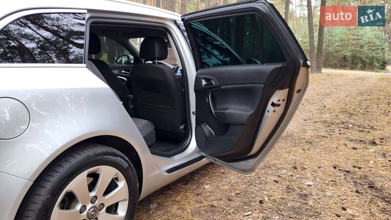 Универсал Opel Insignia 2012 в Сумах