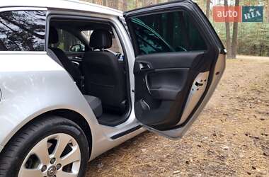 Универсал Opel Insignia 2012 в 