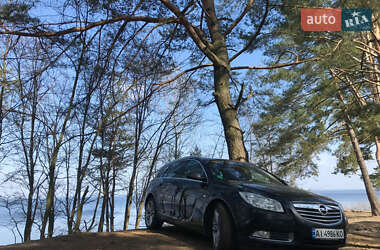 Универсал Opel Insignia 2010 в 