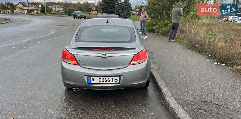 Лифтбек Opel Insignia 2010 в Киеве
