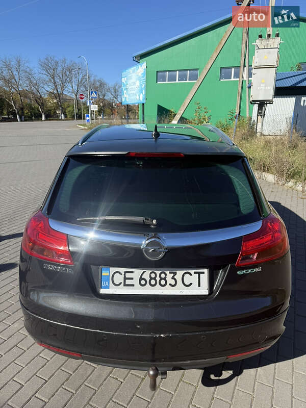 Універсал Opel Insignia 2011 в Чернівцях