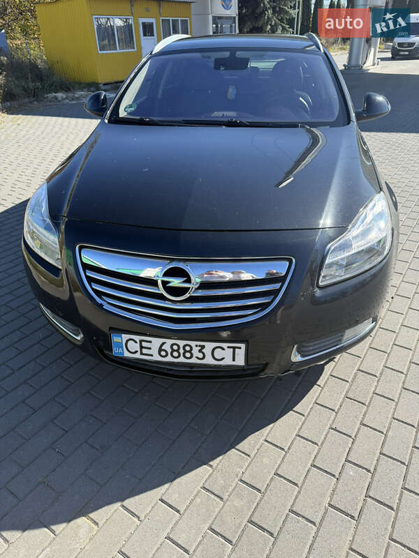 Універсал Opel Insignia 2011 в Чернівцях